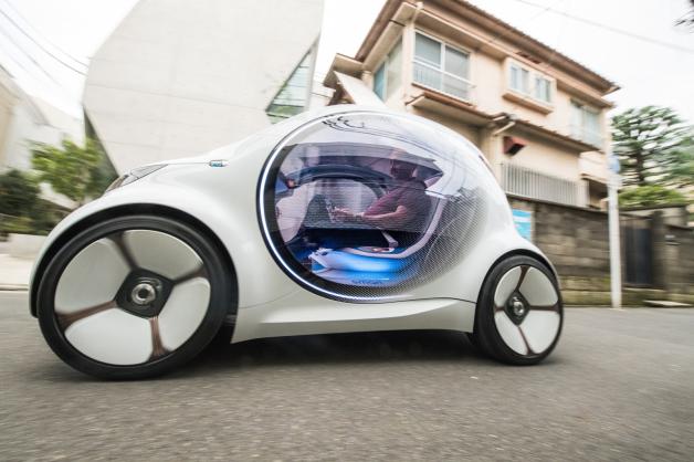 Spätestens Mitte der nächsten Dekade erwartet die Daimler-Tochter Smart autonome Autos wie die Studie Smart Vision EQ auf den Straßen. 
