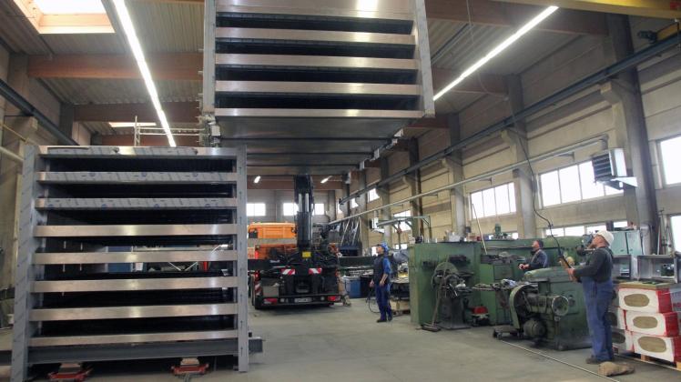 Kunden im In- und Ausland setzen auf Öfen, die im Parchimer Traditionsbetrieb gebaut werden. Und die Backofenbau GmbH setzt auf Berufsnachwuchs, der das Handwerk von der Pike auf im eigenen Unternehmen lernt. Kunden im In- und Ausland setzen auf Öfen, die im Parchimer Traditionsbetrieb gebaut werden. Und die Backofenbau GmbH setzt auf Berufsnachwuchs, der das Handwerk von der Pike auf im eigenen Unternehmen lernt.