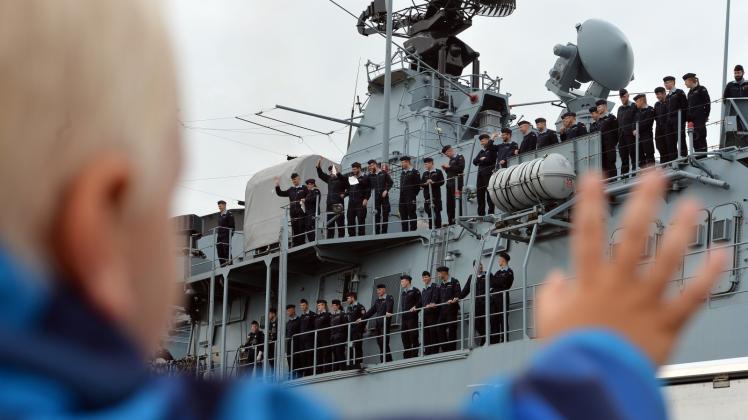 Die Fregatte „Mecklenburg-Vorpommern“ – hier im Marinestützpunkt Wilhelmshaven – ist derzeit im Mittelmeer im Einsatz. 