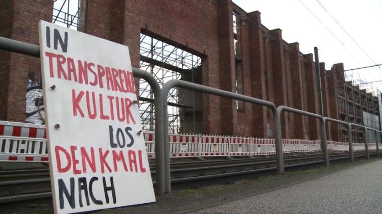 Protestaktion in Rostock gegen Heinkelmauer Abriss