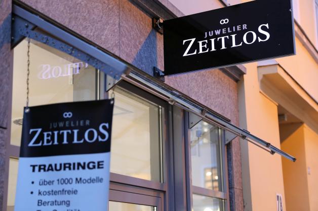 Zeugen nach Einbruch in das Juweliergeschäft "Zeitlos" im Stadtzentrum von Rostock gesucht 