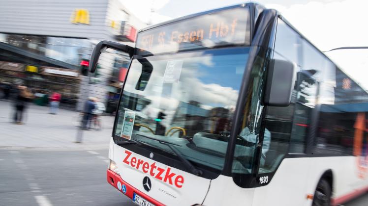 Ein Bus im öffentlichen Nahverkehr in Essen.