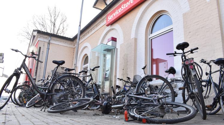 Fahrrad-Chaos am Bahnhof | SHZ
