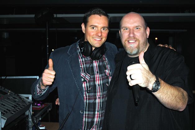 Erstmals legten zwei DJs auf: John Last (l.) und Sascha Franke.  Fotos: Christian Menzel 