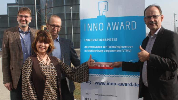 Sie haben gestern den Startschuss für den Inno Award gegeben: Achim Köhler, Ralph-Michael Achtenhagen, Petra Ludwig und Wolfgang Blank. Einsendeschluss ist der 2. Mai. 