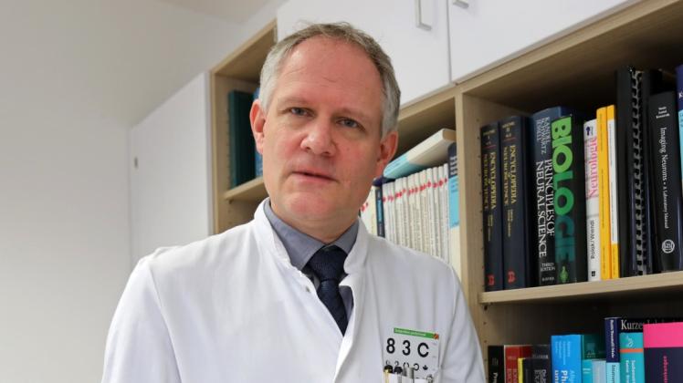 Symptome von Parkinson seien heute besser zu behandeln, sagt Alexander Storch, Chef der Neurologischen Klinik an der Universitätsmedizin Rostock. 