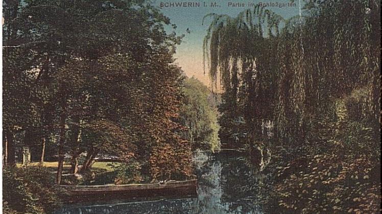 Die historische Ansichtskarte zeigt den Schweriner Schlossgarten, in dem Karl Ahrens seine Beute vergrub. 