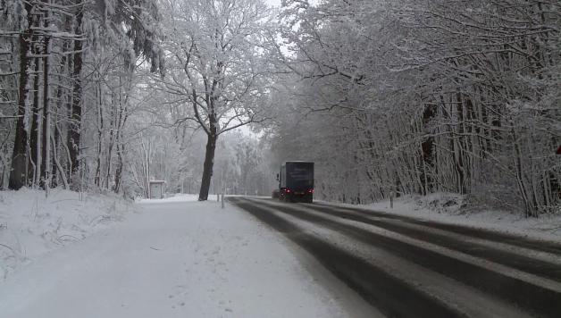 Schneechaos an Gründonnerstag im Nordosten:

Etwa zehn Zentimeter Neuschnee in Rostock und Umgebung