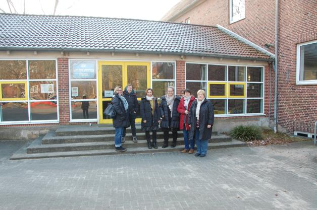 Die frühere Löhmannschule ist nun Arbeitsplatz der städtischen Schulsozialarbeiterinnen und der Konrektorin des Förderzentrums. Die frühere Löhmannschule ist nun Arbeitsplatz der städtischen Schulsozialarbeiterinnen und der Konrektorin des Förderzentrums.