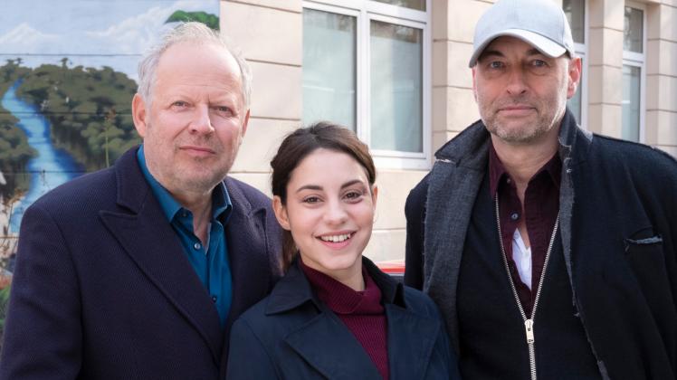 Drehstart für zweiten Kieler „Tatort“ mit Axel Milberg und Almila | SHZ