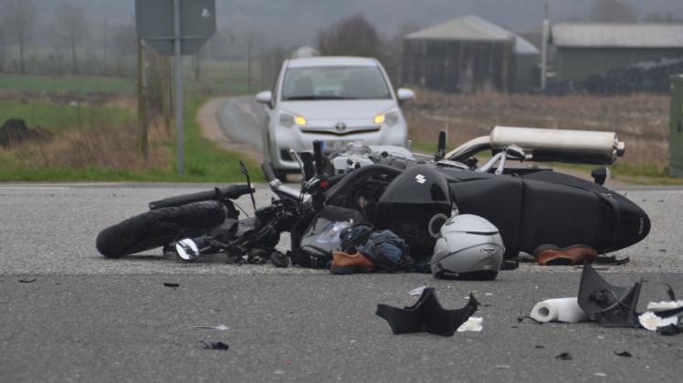 Motorradfahrer Stirbt Bei Unfall Auf B201 | SHZ