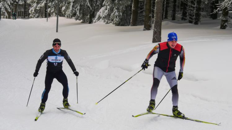Das erste Trainingslager im Jahr 2018 führte die Fünfkämpfer, hier Benjamin Neumann (li.) und Domenique Bogs ins winterliche Oberhof.