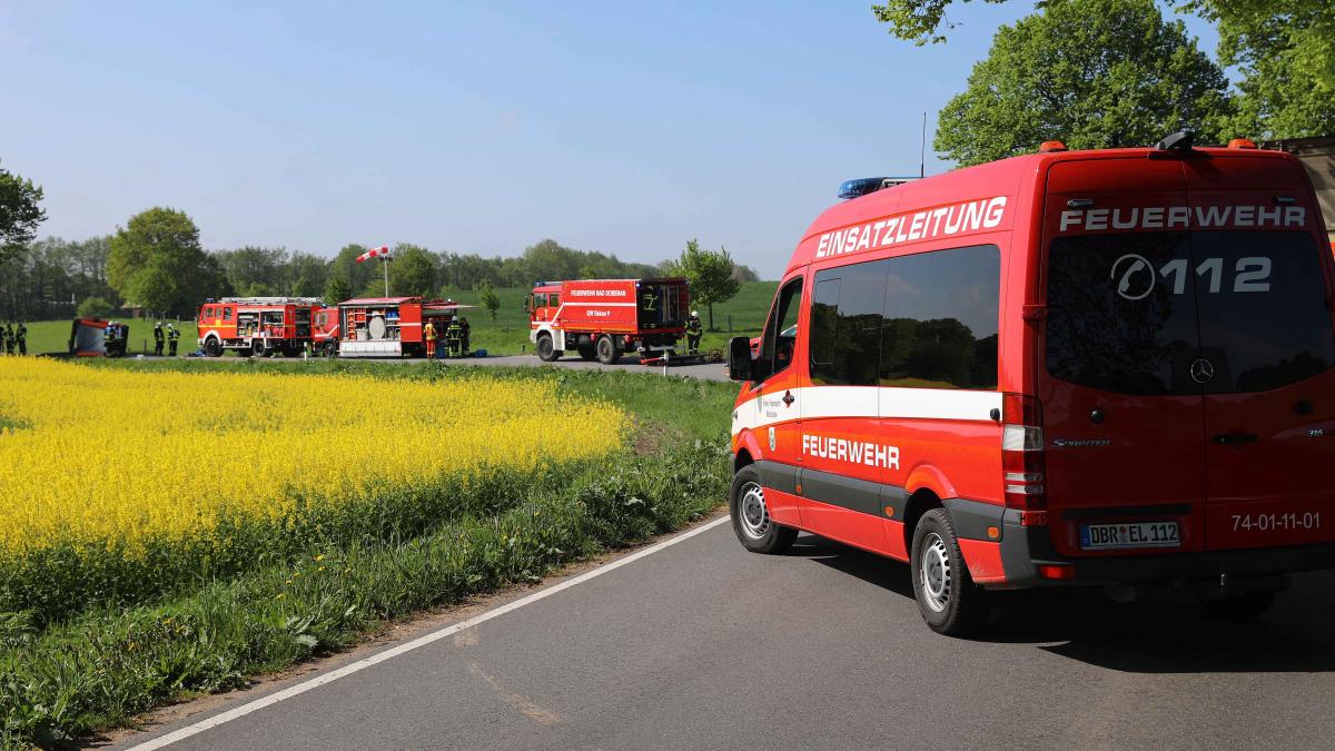 Video: Gefahrguttransporter Mit 10 000 Litern Pflanzenschutzmitte | SVZ