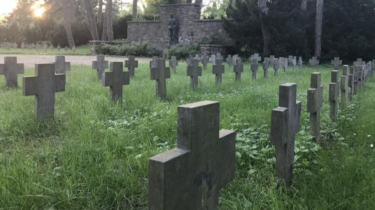 Kriegsgräber aus dem Ersten Weltkrieg auf dem Alten Friedhof in Schwerin 