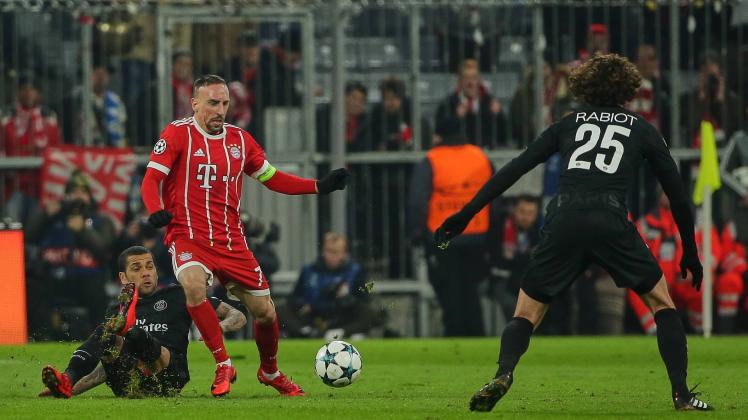Bayerns Franck Ribery hat sich um einen WM-Platz in Frankreichs Kader beworben. Hintergrund ist ein E-Mail-Eklat rund um Adrien Rabiot von Paris Saint-Germain.