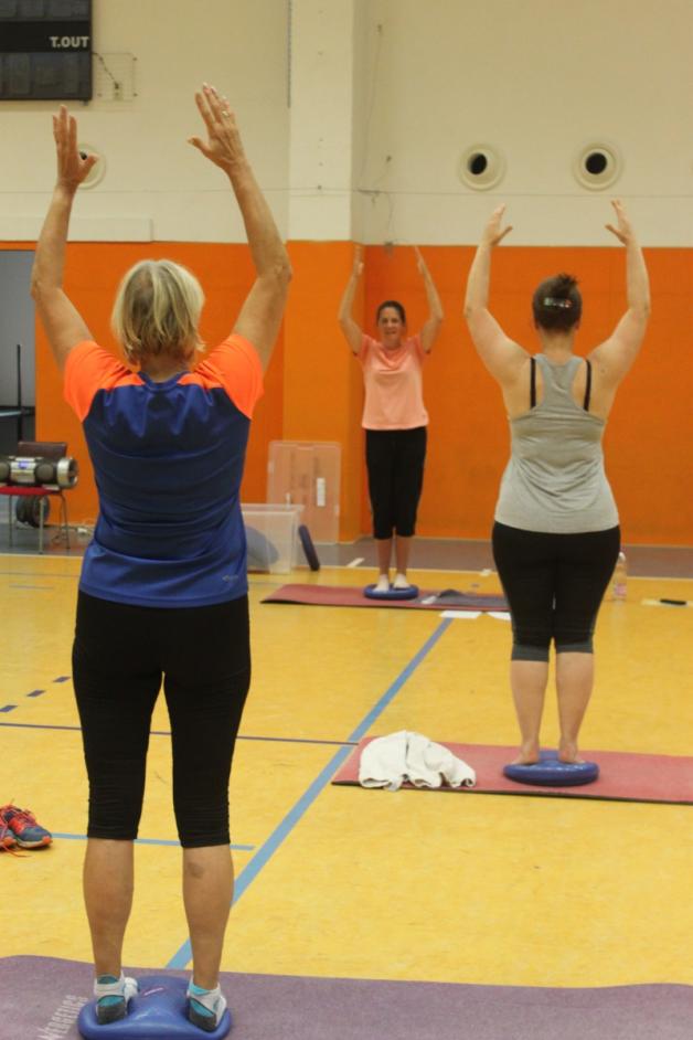 Training von Gleichgewicht und Tiefenmuskulatur Training von Gleichgewicht und Tiefenmuskulatur