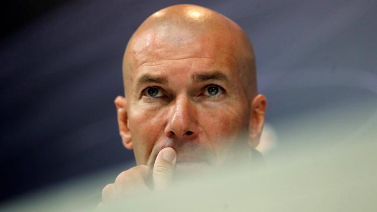 Nach zweieinhalb überaus erfolgreichen Jahren hört Zinedine Zidane als Trainer von Real Madrid auf. Das bestätigte der Franzose am Donnerstag auf einer Pressekonferenz.  