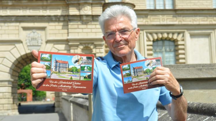 „Von der Barlachstadt Güstrow zu den Perlen Mecklenburg-Vorpommerns“ heißt der illustrierte Reiseführer, den Peter Ditz herausgebracht hat. 