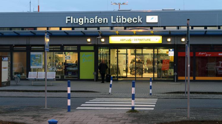 Momentan gibt es am Lübecker Flughafen keinen Linienbetrieb. Derzeit starten und landen nur kleinere Jets mit Geschäftsleuten und Sportflieger.