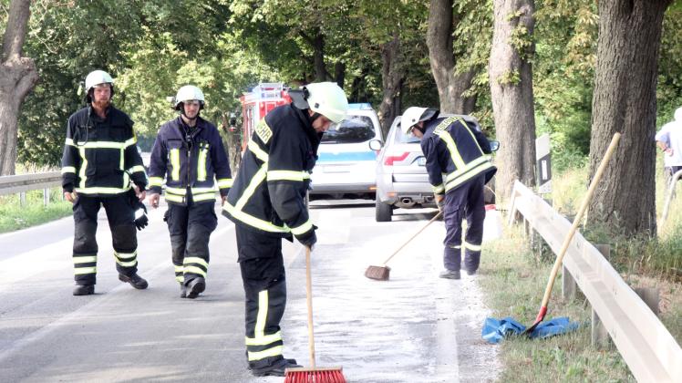 Wartezeit: Bis eine Spezialfirma kommt, muss die Feuerwehr ran. 