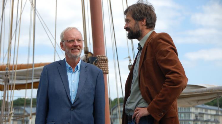 Segeln für die Umwelt: Raimund Dankowski (l.) und Henning Brüggemann (r.) unterstützen die „KlimaSail 2018“.