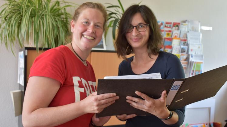 Eine große Hilfe bei der Eingewöhnung ist für die neue Börgerhus-Chefin Lucia Ziegler (l.) Sozialpädagogin Dorothea Engelmann, die das Groß Kleiner SBZ auch mehrere Wochen interimsmäßig leitete. 