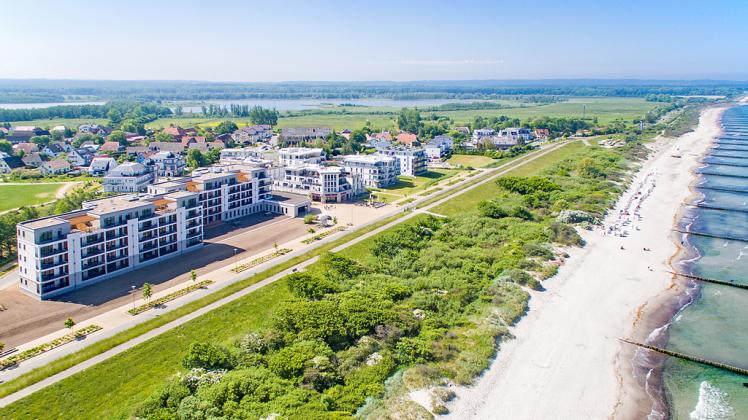 Nur wenige Meter vom Strand entfernt ist das neue fünfgeschossige Hotel entstanden. Damit nicht noch mehr solch hohen Gebäude in der Gemeinde entstehen, will die Bürgerinitiative die Bebauungshöhe auf zwölf Meter begrenzen lassen. 