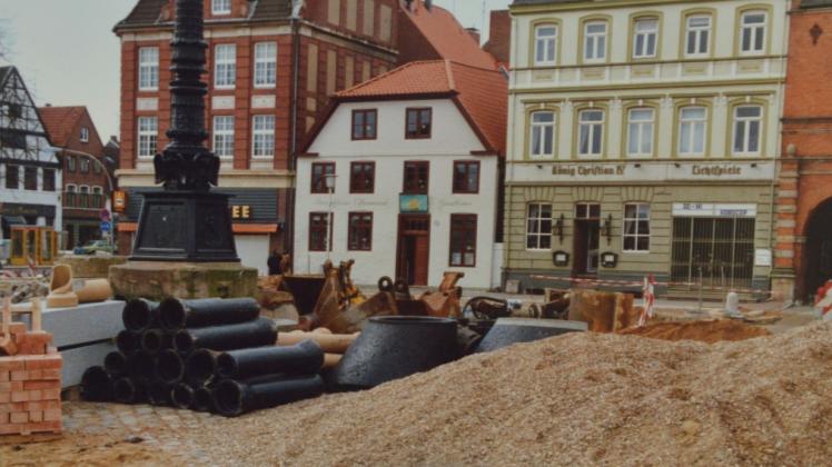 28. Februar 1988: Vor 30 Jahren wurde der Marktplatz umgebaut und erhielt sein heutiges Erscheinungsbild. 