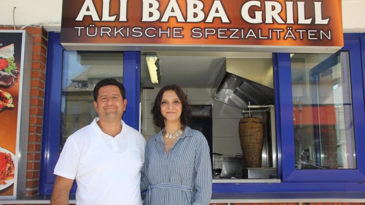 60+ Grill Am Teich Türkische Spezialitäten Magdeburg Deutschland,