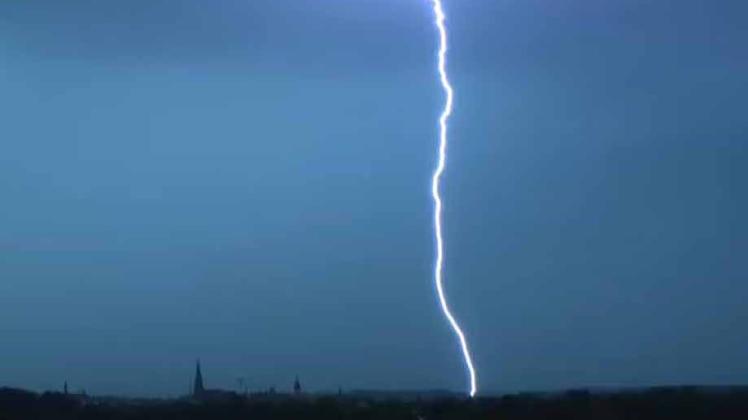 Unwetter in MV: Blitze über Schwerin