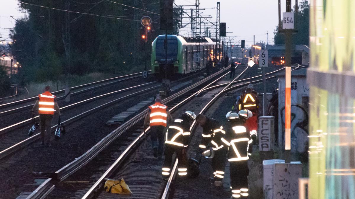 Defekte Oberleitung: Passagiere Harren Im Zug Aus | SHZ