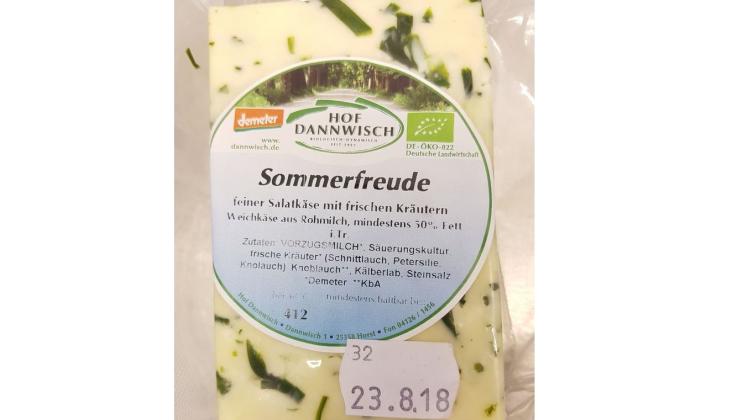 Der Salatkäse „Sommerfreude“ wird vom Hersteller zurückgerufen. 