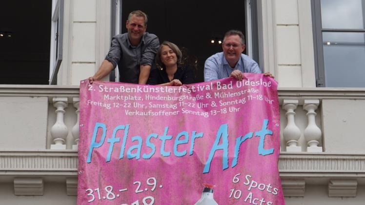 Freuen sich auf PflasterArt 2.0: Dirk Hellmann (l.), Inken Kautter und Hans-Jörg Steglich. 