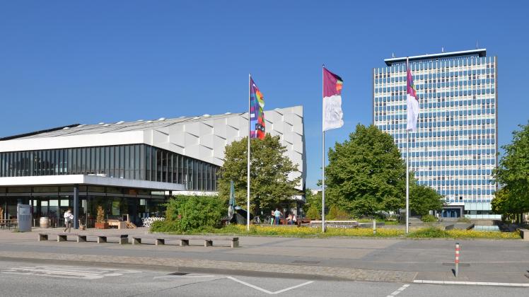 Die Uni Kiel (hier: Unihochhaus und Auditorium Maximum) will das Toxikologische Institut als selbstständige Einrichtung auflösen.