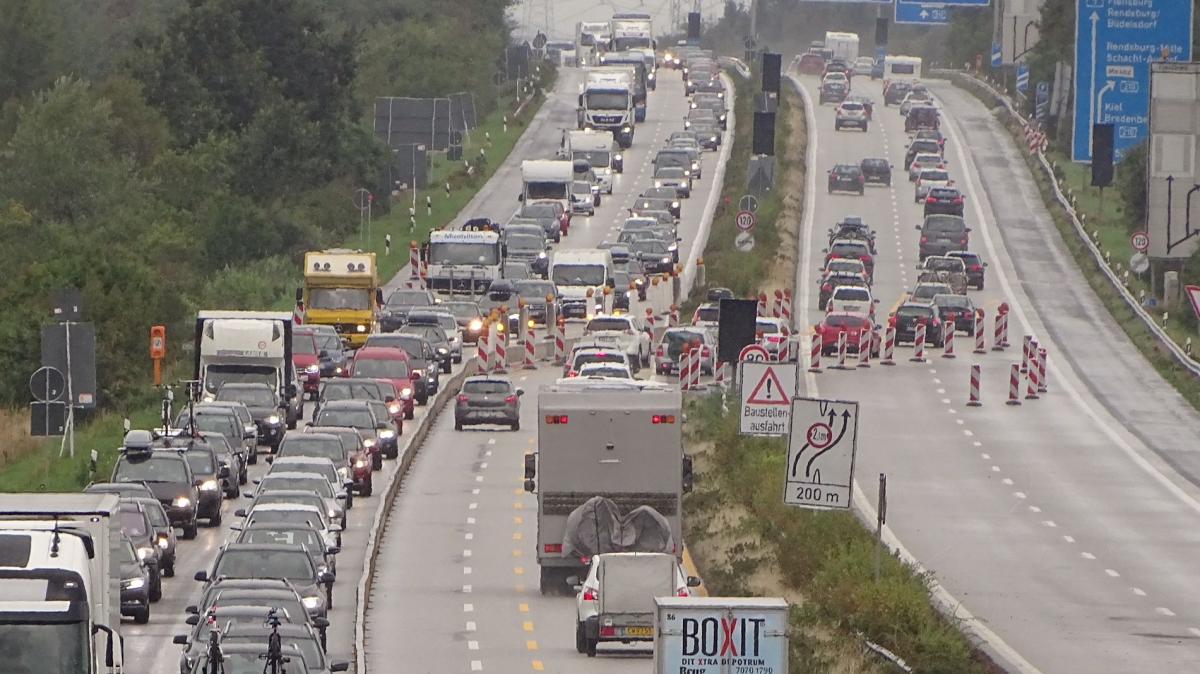 Nie Wieder Stau? Erst Halteverbot, Dann Vollsperrung: Die Straße Der Nationen Dicht – So Geht'S! - bir0bbr