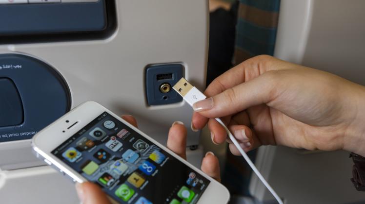 Alle Sitze mit USB-Ladebuchse: Was in Flugzeugen üblich ist, soll auch Standard in Bussen werden.