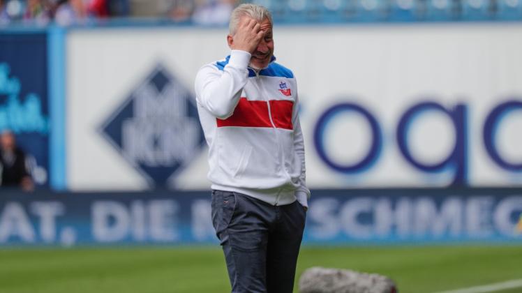 Kopfzerbrechen bereitet Hansa-Chefcoach Pavel Dotchev derzeit seine bröckelnde Defensive. Wird der FC Hansa die Schießbude der 3. Fußball-Liga?