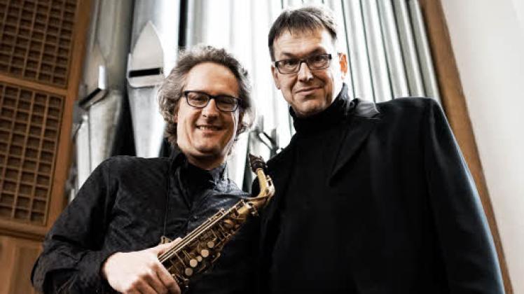 Roger Hanschel (v.li.) und Stefan Horz geben ein Konzert in Altenholz.