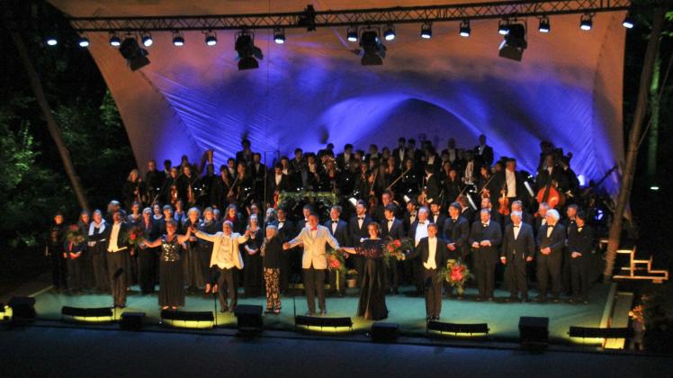 Mit dem Gala-Abend verabschieden sich die Verantwortlichen, Solisten und Musiker und der Chor der Festspiele in dieser Saison.