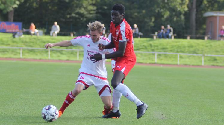 Lukas Schultz gelingt Hattrick