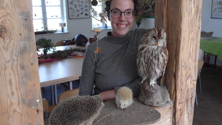 In der Naturschutzstation am Zippendorfer Strand  fühlt sie sich angekommen und angenommen: Lena Heinze absolviert hier derzeit ihr Freiwilliges Ökologisches Jahr. 