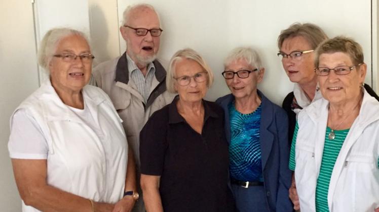 Dem neuen Seniorenbeirat  gehören an: Margot Santen (von links), Jürgen Schmok, Renate Schümann, Helga Pade, Geraldine Thomsen, Roswitta Schnoor. 