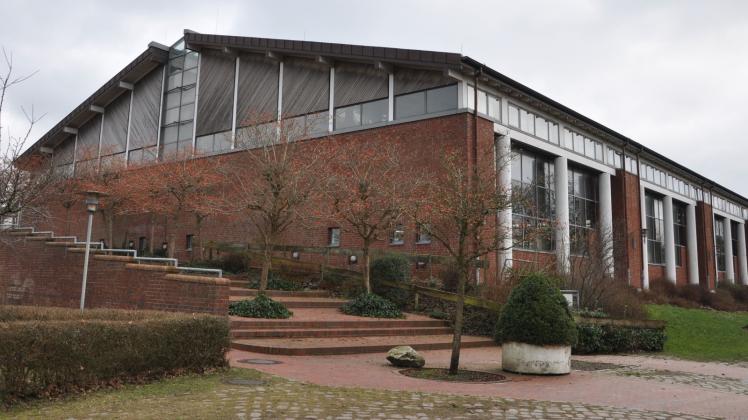 Mehr als ein Ausweichquartier ist die Brokdorfer Sporthalle für die Organisatoren des Badminton-Länderspiels.  