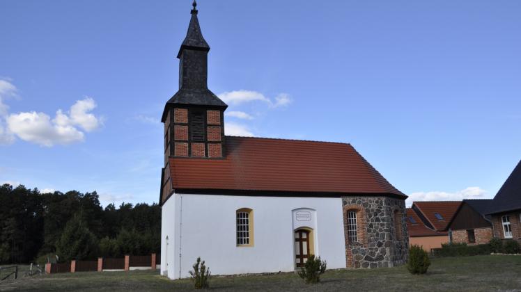 In die Kirche von Lübzow wird Sonntag zum Erntedankgottesdienst eingeladen. 