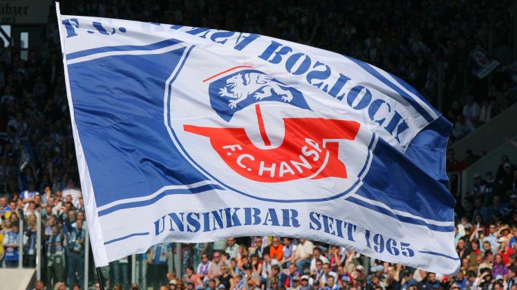 Fans müssen jetzt selbst mitrechnen. Die Anzeigetafel des Ostseestadions ist gestern Abend, vor dem Spiel Hansa Rostock gegen Kaiserslautern, kaputt gegangen.