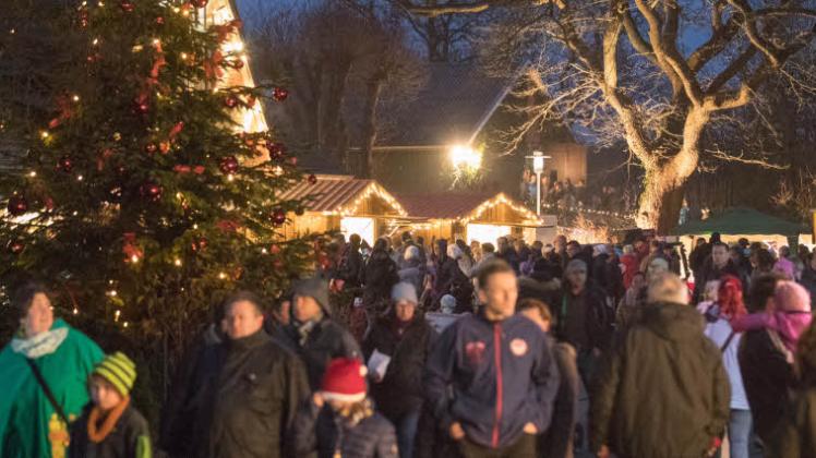 Willkommen im Weihnachtsdorf  SHZ