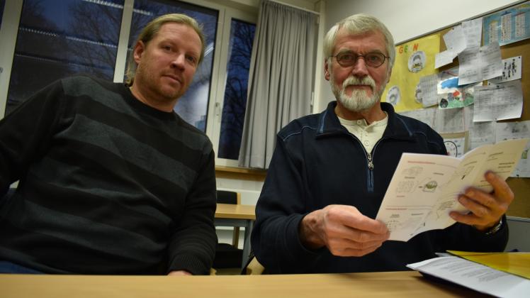 Martin Meißner (links) und Jochen Rathjen erhoffen sich durch den Bürgerrat mehr direkten Einfluss der Neumünsteraner auf politische Entscheidungen. 