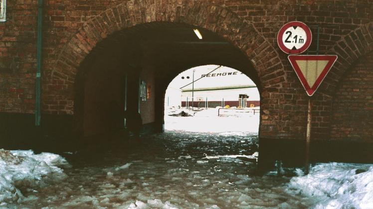In Flensburg bestimmten Eis, Wasser und Schnee das Bild. 