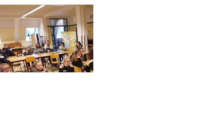 Trafen sich in der Aula des Gymnasiums: Klassensprecher aller Altersstufen. 