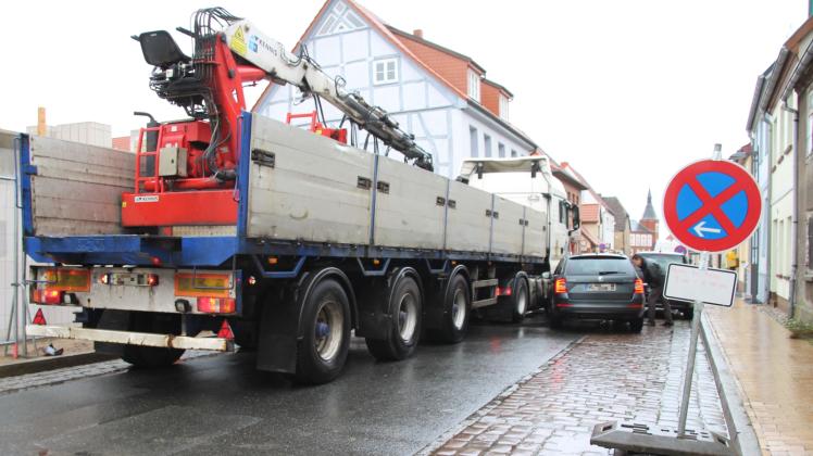 Es blieb beim Sachschaden gestern in der Bützower Jungfernstraße. 